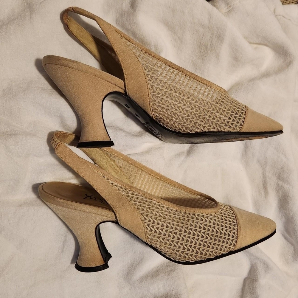 Vintage 1990s Yves Saint Laurent Slingback Heels | Woven Leather | Made in Italy - Picture 6 of 8